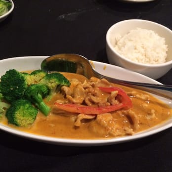 Kaow Thai - Chicken Panang Curry - Thai Near Me - La Plata, Maryland Kaow Thai - Chicken Panang Curry - Thai Near Me - La Plata, Maryland