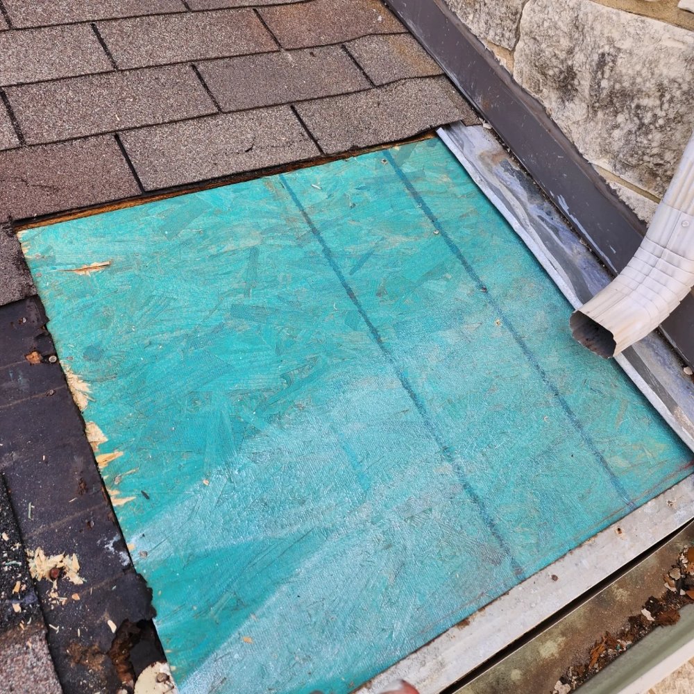 Slide of Montes Roofing & Construction