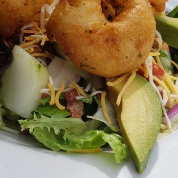 Brown Barrel - Salad special, good but 17.99.  Pineapple vinaigrette is amazing dressing choice. - American Near Me - Midway, Kentucky
