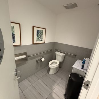 Facialworks - Bathroom - Skin Care Near Me - Irvine, California Facialworks - Bathroom - Skin Care Near Me - Irvine, California