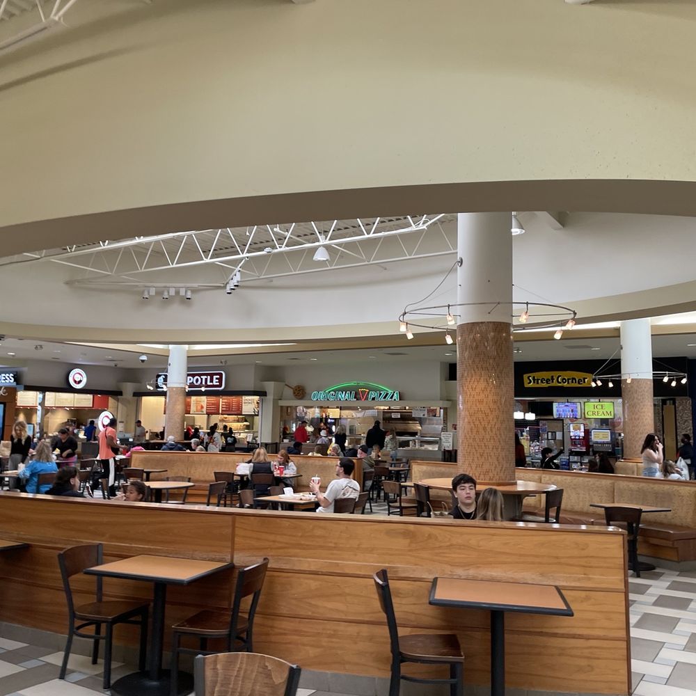 Oak Park Mall - Shopping Centers Near Me - Overland Park, Kansas Oak Park Mall - Shopping Centers Near Me - Overland Park, Kansas