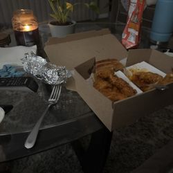 Wings Over Springfield - Where is my fries.....?!?!?