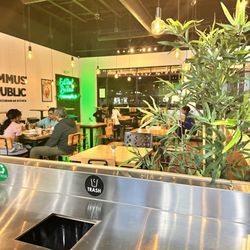 The Hummus Republic - Inside