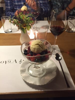 Aux Trois Amis by null