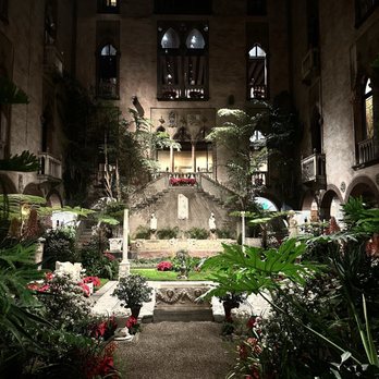 Isabella Stewart Gardner Museum - The museum at night - Art Museums Near Me - Boston, Massachusetts Isabella Stewart Gardner Museum - The museum at night - Art Museums Near Me - Boston, Massachusetts