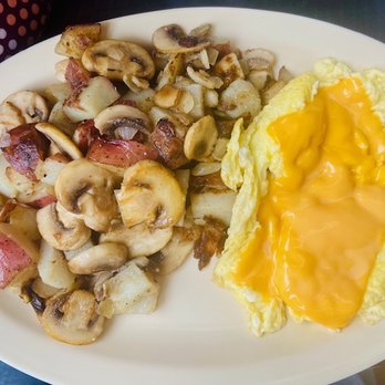Pete's Deli & Cafe - 2 eggs any way with a side of potatoes - Delis Near Me - San Francisco, California Pete's Deli & Cafe - 2 eggs any way with a side of potatoes - Delis Near Me - San Francisco, California