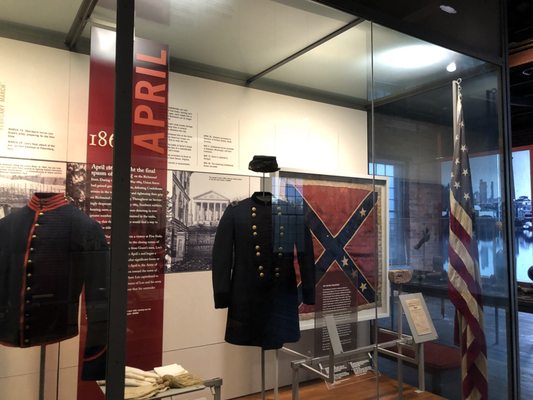 Tredegar Iron Works by null