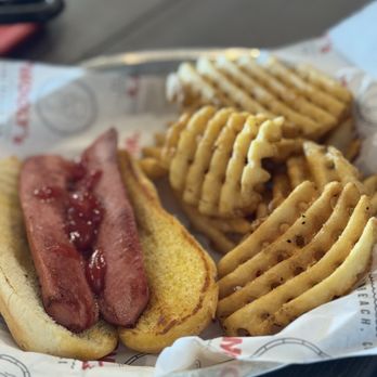 Wooly's - Weird that they cut their hot dog in half - Seafood Near Me - Pismo Beach, California Wooly's - Weird that they cut their hot dog in half - Seafood Near Me - Pismo Beach, California