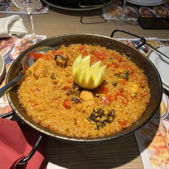 Tapaspaña - Chicken paella - Spanish Near Me - Madrid, M Tapaspaña - Chicken paella - Spanish Near Me - Madrid, M