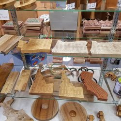 Rogue River Myrtlewood Shop - Like cribbage? We got you covered.