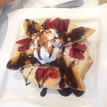 Aloha Kitchen - Banana pancake soufflé - Breakfast & Brunch Near Me - Honolulu, Hawaii