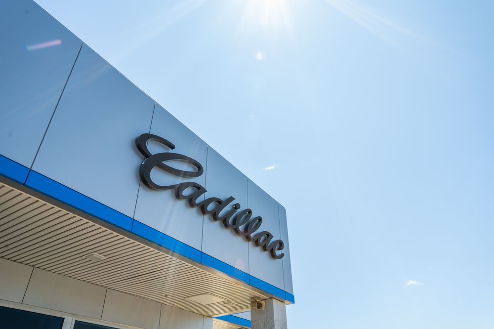 QUIRK CADILLAC Updated September 2024 293 Hogan Rd, Bangor, Maine