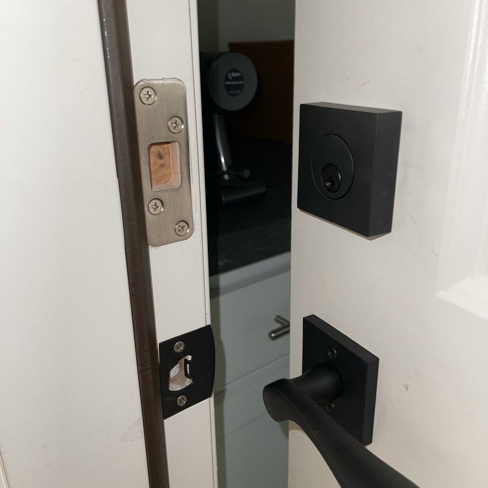 Locksmith On Wheels - Mis-colored hardware - Keys & Locksmiths Near Me - Dublin, California Locksmith On Wheels - Mis-colored hardware - Keys & Locksmiths Near Me - Dublin, California