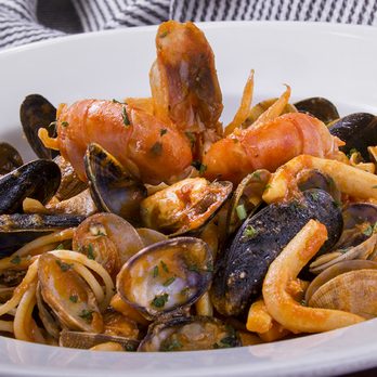 Prima Fila - Spaghetti alla marinara - Walton-on-Thames, SRY Prima Fila - Spaghetti alla marinara - Walton-on-Thames, SRY