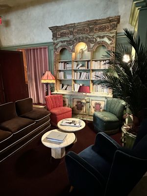 The Siren Café by null