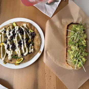 Itality - The Pueblo bread (right) is now the favorite amongst all the bread I've ever had. Frybread (left) could be *your* favorite though. - Vegan Near Me - Albuquerque, New Mexico