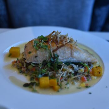 360 Restaurant - Canadian (New) Near Me - Toronto, Ontario