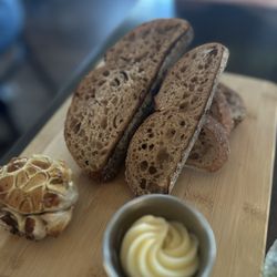 The Hog and Hen - Bread service with honey butter and roasted garlic. Honestly I would have been thrilled even if this was the only thing I ate. Phenomenal