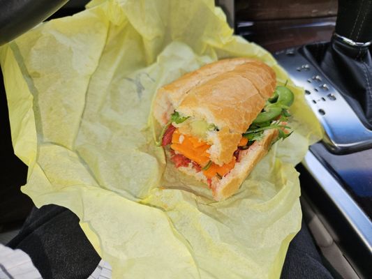 Bánh Mì Ba Lẹ by null