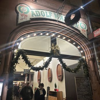 Apfelwein Wagner - German Near Me - Frankfurt, HE