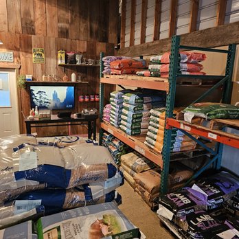 The Red Barn Hay & Feed - Livestock Feed & Supply Near Me - Grants Pass, Oregon The Red Barn Hay & Feed - Livestock Feed & Supply Near Me - Grants Pass, Oregon
