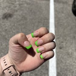 Crimson Nails & Spa