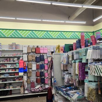 Dollar Tree - Discount Store Near Me - Lancaster, Pennsylvania