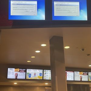 MARCUS RONNIE’S CINEMA - 120 Photos & 221 Reviews - 5320 S Lindbergh