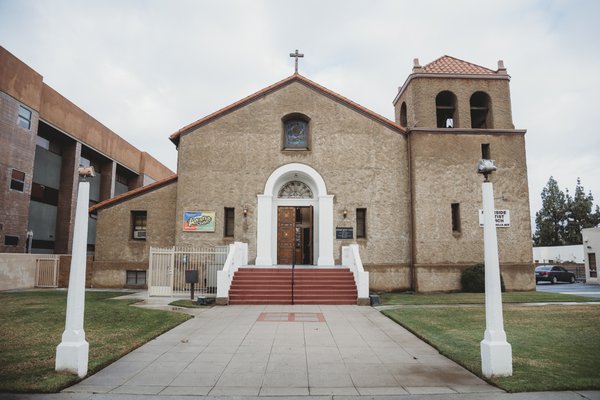 Living christmas tree magnolia avenue baptist church