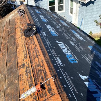 Skybleu - New roof for garage in San Mateo- underlayment - Windows Installation Near Me - Belmont, California Skybleu - New roof for garage in San Mateo- underlayment - Windows Installation Near Me - Belmont, California