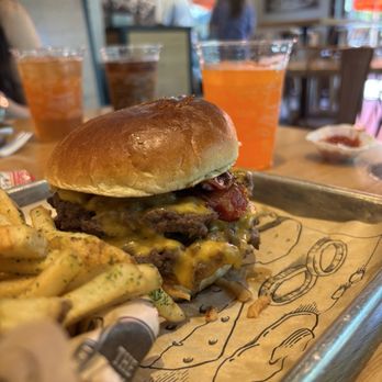 The Melt - Burgers Near Me - Sacramento, California