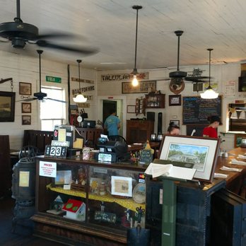 The Whistle Stop Cafe - Inside - American Near Me - Juliette, Georgia The Whistle Stop Cafe - Inside - American Near Me - Juliette, Georgia