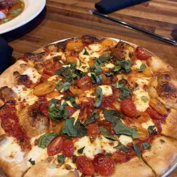 Yard House - Margherita pizza (@justjewelvibes) - New American Near Me - Irvine, California Yard House - Margherita pizza (@justjewelvibes) - New American Near Me - Irvine, California