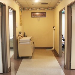 Clinica Humanitaria - 4 pediatric exam rooms
