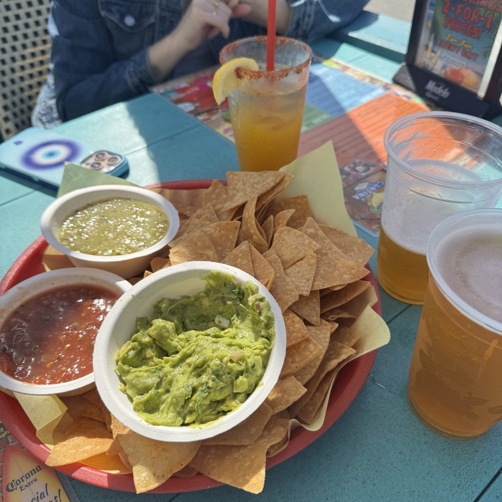 Cabo Cantina - Chips & Salsa and guacamole - Mexican Near Me - Venice, California
