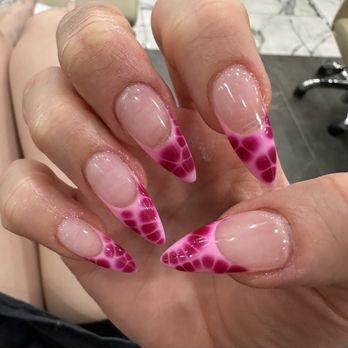 I Nail Lounge - By Ken - Nail Salons Near Me - Las Vegas, Nevada