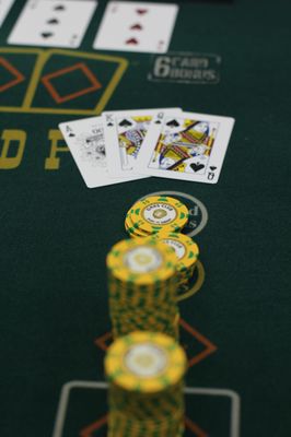 Oaks Card Club by null