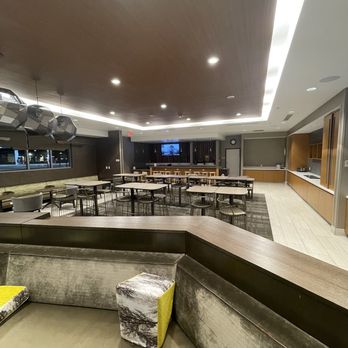 SpringHill Suites by Marriott Reno - Lobby seating; breakfast seating - Hotels Near Me - Reno, Nevada SpringHill Suites by Marriott Reno - Lobby seating; breakfast seating - Hotels Near Me - Reno, Nevada