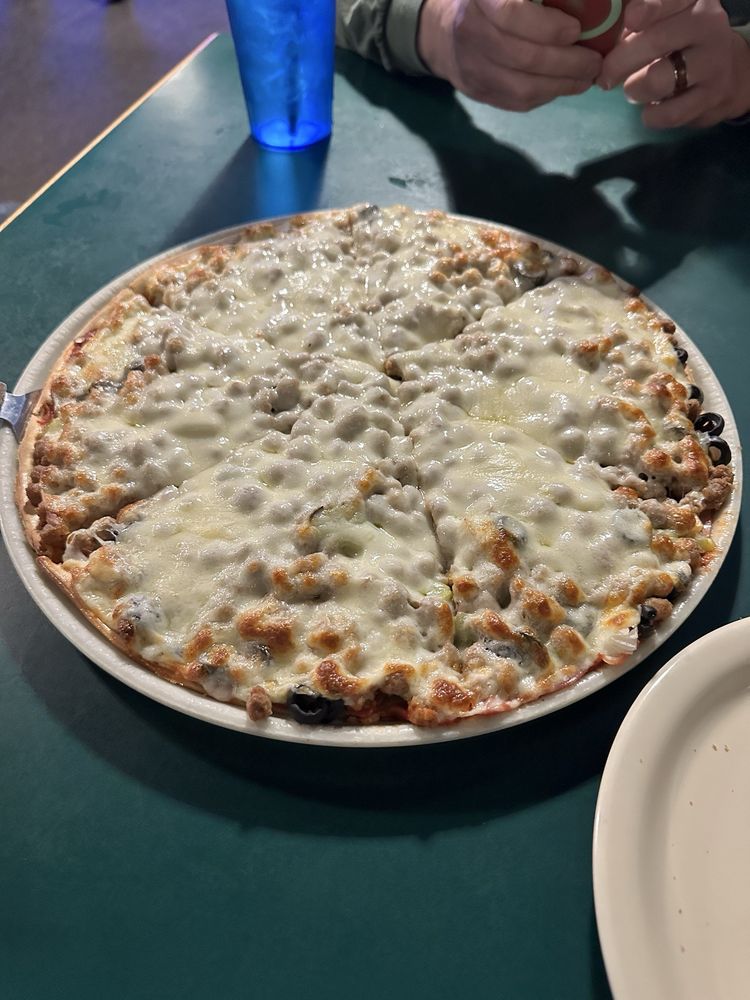 Rod’s Pizza Cellar