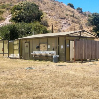 Mountain and Sea Educational Adventu - This is a campground, not the Ritz, bathroom outside sinks, showers to left behind privacy walls, open to sky. Hot water, clean. - Parks Near Me - Avalon, California Mountain and Sea Educational Adventu - This is a campground, not the Ritz, bathroom outside sinks, showers to left behind privacy walls, open to sky. Hot water, clean. - Parks Near Me - Avalon, California
