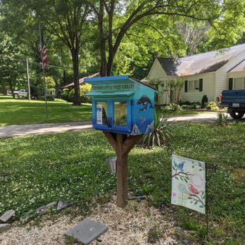 Little Free Library - Little Free Library, 298 Swamp Fox Dr, Fort Mill - Community Book Box Near Me - Fort Mill, South Carolina Little Free Library - Little Free Library, 298 Swamp Fox Dr, Fort Mill - Community Book Box Near Me - Fort Mill, South Carolina