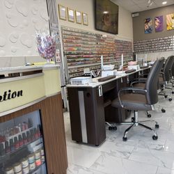 Golden Beauty Bar