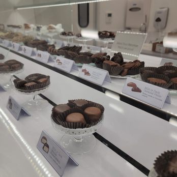 See's Candies - Candy Stores Near Me - Escondido, California See's Candies - Candy Stores Near Me - Escondido, California