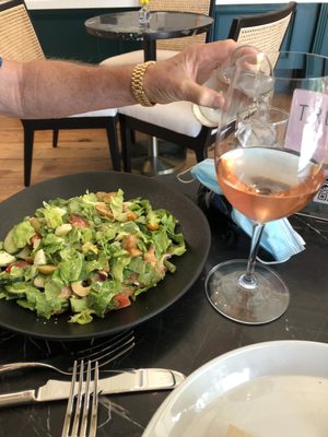 Trova Wine + Market by null