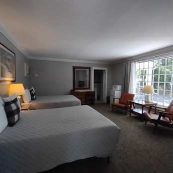 Cape Charles Milestone Lodge - Room 22 Bedroom - Hotels Near Me - Cape Charles, Virginia Cape Charles Milestone Lodge - Room 22 Bedroom - Hotels Near Me - Cape Charles, Virginia