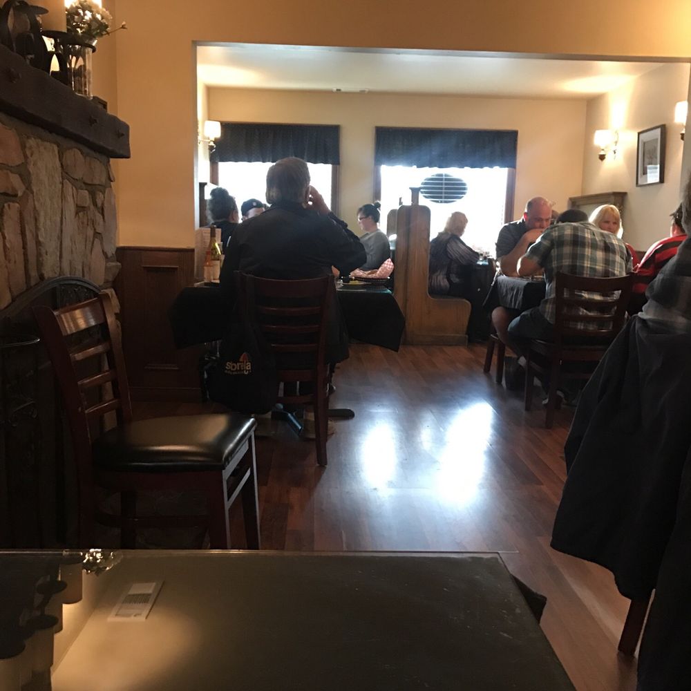 RB's Steakhouse - Lower dining room - Steakhouses Near Me - Lake Arrowhead, California RB's Steakhouse - Lower dining room - Steakhouses Near Me - Lake Arrowhead, California