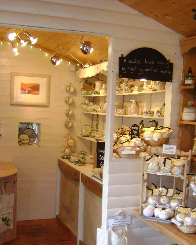THE LITTLE SOAP AND CANDLE COMPANY Tigh Na Bruach, Drumbeg, Highland, United Kingdom Candle