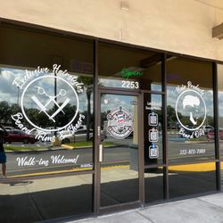 Autograph Barbershop and Lounge - Out front
