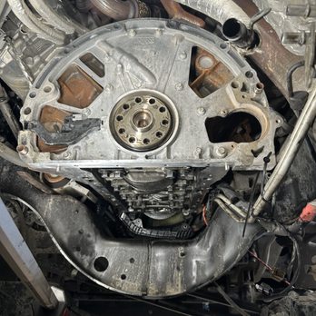 Reliable Automotive - Auto Repair Franklin TN - 2019 Ford F-250 getting upper oil pan replaced. We service diesels too! - Oil Change Stations Near Me - Franklin, Tennessee Reliable Automotive - Auto Repair Franklin TN - 2019 Ford F-250 getting upper oil pan replaced. We service diesels too! - Oil Change Stations Near Me - Franklin, Tennessee