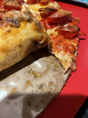 Plank's Cafe & Pizzeria by null